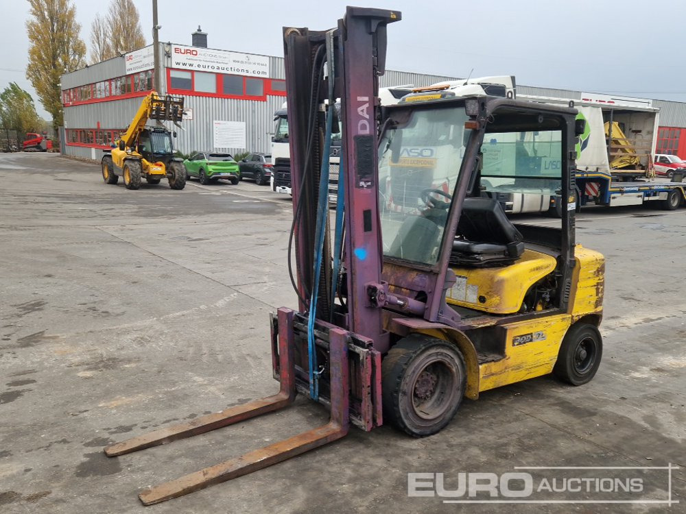 Hyundai Diesel Forklift, 2 Stage Mast, Forks - رافعة شوكية ديزل: صور 1 Hyundai Diesel Forklift, 2 Stage Mast, Forks - رافعة شوكية ديزل: صور 1