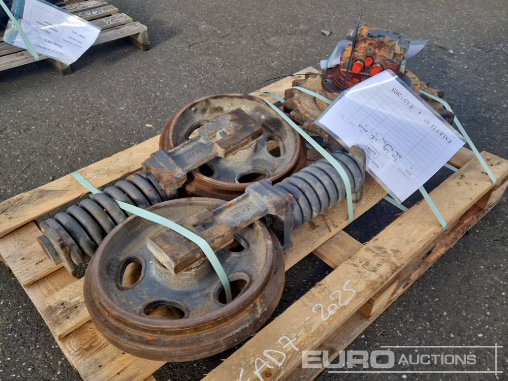 Idler (2 of) + Final Drive to suit Volvo ECR50D - قطع الغيار - حفارة: صور 2 Idler (2 of) + Final Drive to suit Volvo ECR50D - قطع الغيار - حفارة: صور 2