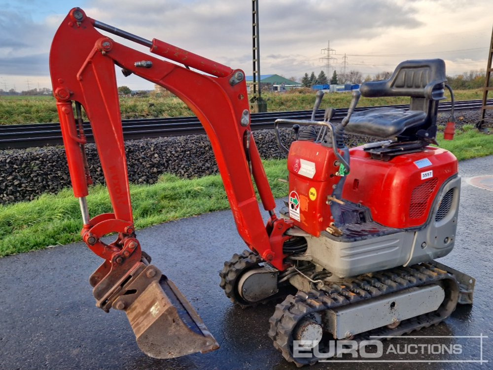 Kubota 008 - حفارة مصغرة: صور 1 Kubota 008 - حفارة مصغرة: صور 1