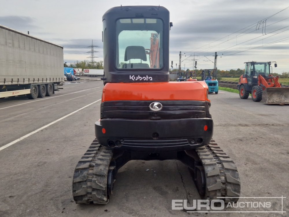 Kubota 55U - حفارة مصغرة: صور 4 Kubota 55U - حفارة مصغرة: صور 4