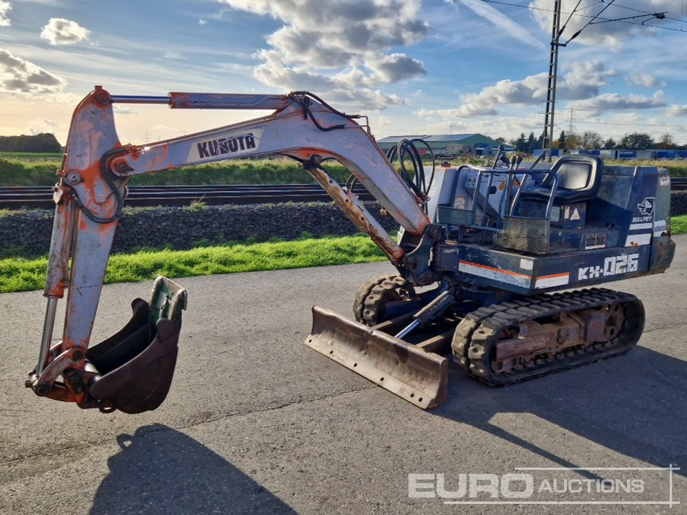 Kubota KH-026 - حفارة مصغرة: صور 1 Kubota KH-026 - حفارة مصغرة: صور 1