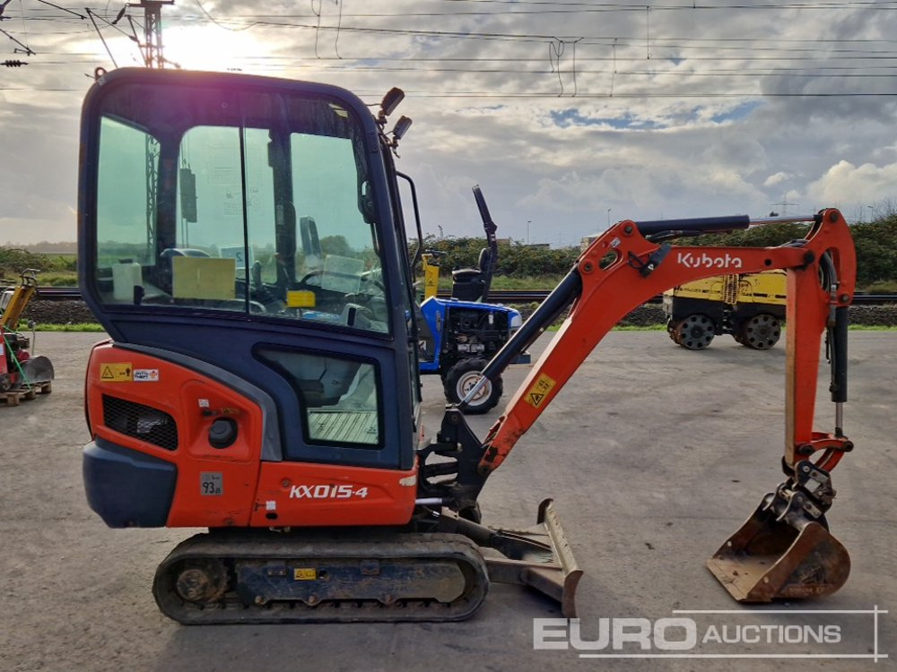 Kubota KX015-4 - حفارة مصغرة: صور 5 Kubota KX015-4 - حفارة مصغرة: صور 5