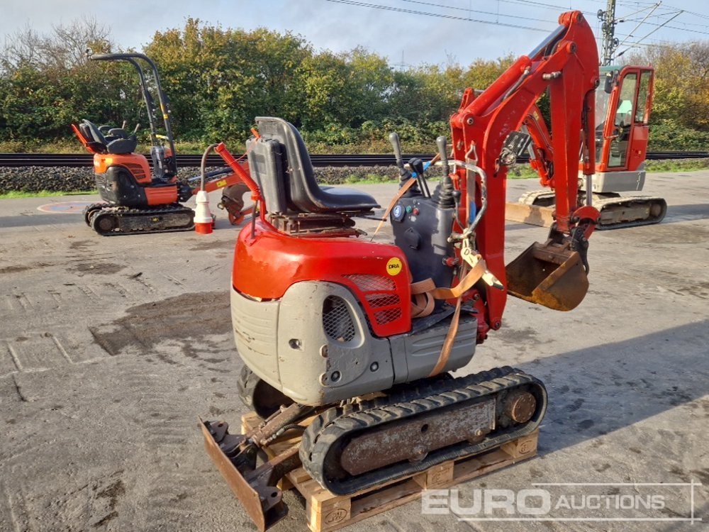 Kubota Rubber Tracks, Blade, Offset, Piped, QH, Bucket, Expanding Tracks - حفارة مصغرة: صور 4 Kubota Rubber Tracks, Blade, Offset, Piped, QH, Bucket, Expanding Tracks - حفارة مصغرة: صور 4
