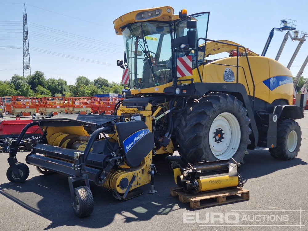 New Holland FR9050 - حصادة شاملة: صور 1 New Holland FR9050 - حصادة شاملة: صور 1
