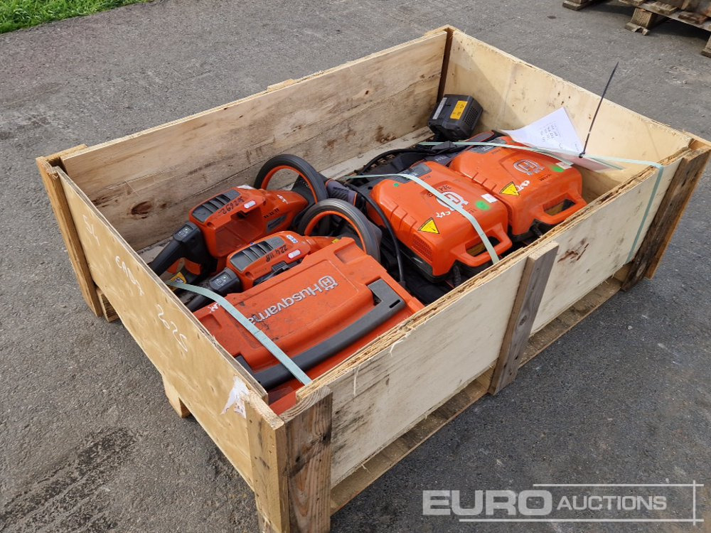 Pallet of Husqvarna Garden Equipment, Hedge Trimmer - معدات البناء: صور 4 Pallet of Husqvarna Garden Equipment, Hedge Trimmer - معدات البناء: صور 4