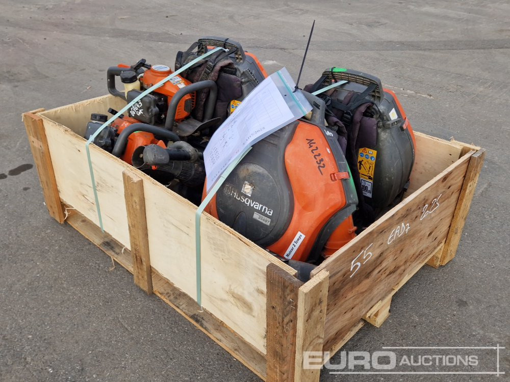 Pallet of Husqvarna Leafblowers, Hedge Trimmers - معدات البناء: صور 3 Pallet of Husqvarna Leafblowers, Hedge Trimmers - معدات البناء: صور 3
