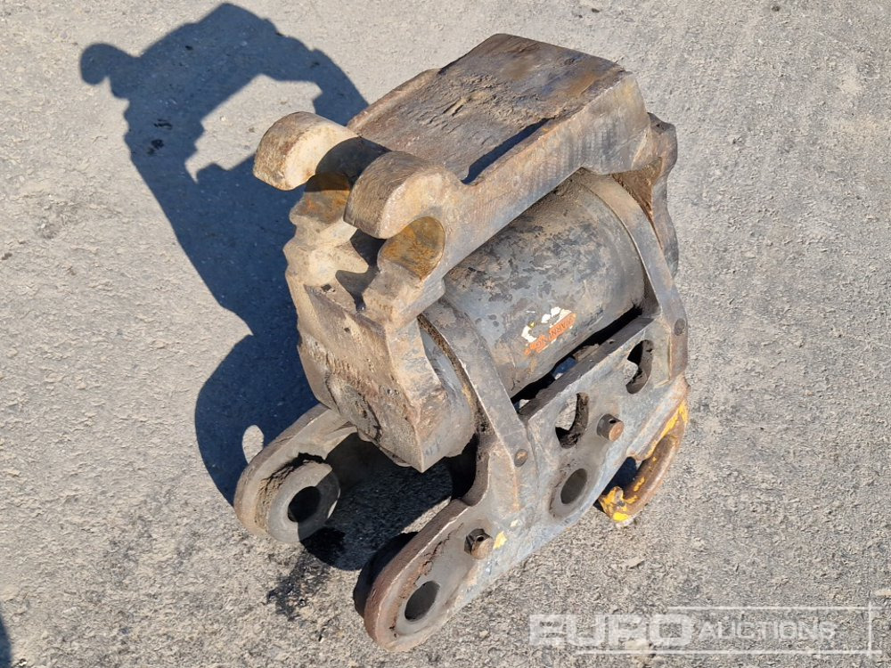 Powertilt QH to suit Kubota KX057-4 - وصلة الربط للمعدات المعلقة: صور 3 Powertilt QH to suit Kubota KX057-4 - وصلة الربط للمعدات المعلقة: صور 3