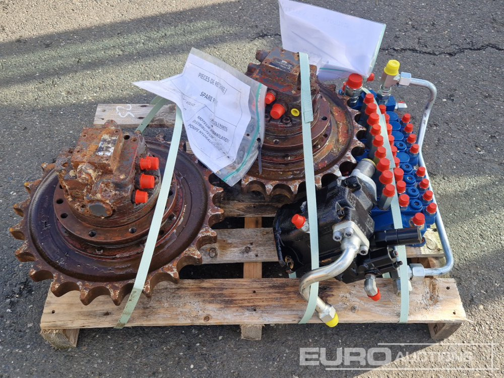 Spare Parts, Final Drive (2 of) Hydraulic Pump, Hydraulic Block to suit Volvo ECR25D - قطع الغيار - حفارة: صور 1 Spare Parts, Final Drive (2 of) Hydraulic Pump, Hydraulic Block to suit Volvo ECR25D - قطع الغيار - حفارة: صور 1