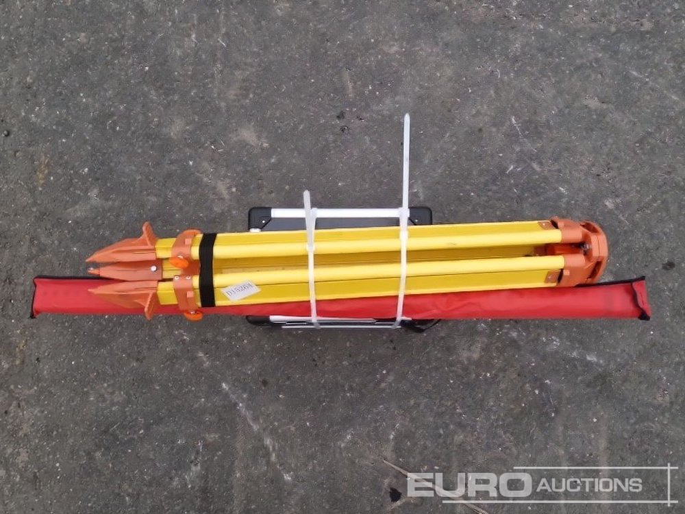 Unused 2025 SKLP Laser Level, Self-Levelling Rotary Laser Level with Batteries, Receiver, Tripod, Grade Rod - معدات الورش: صور 5 Unused 2025 SKLP Laser Level, Self-Levelling Rotary Laser Level with Batteries, Receiver, Tripod, Grade Rod - معدات الورش: صور 5