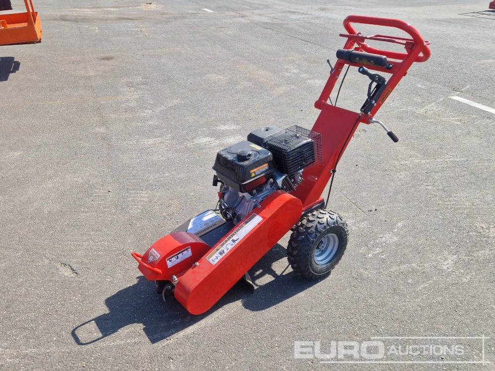 Unused Walk Behind Stump Grinder - جلاخات أجذال الشجر: صور 1 Unused Walk Behind Stump Grinder - جلاخات أجذال الشجر: صور 1