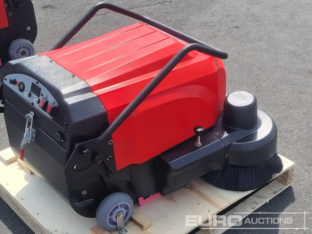 Unused Walk Behind Sweeper - كناسة المناطق الصناعية: صور 3 Unused Walk Behind Sweeper - كناسة المناطق الصناعية: صور 3