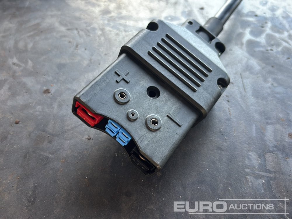 معدات البناء Wacker Neuson Charger: صور 7