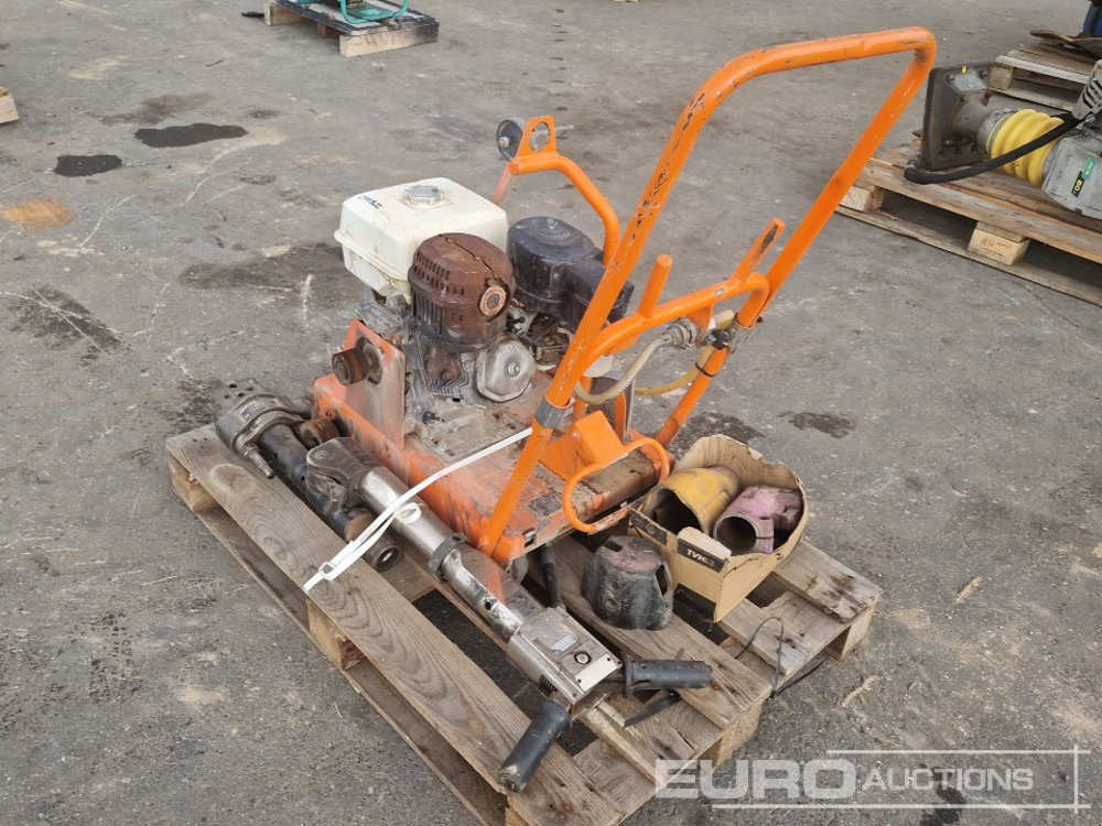 Walk Behind Asphalt Saw, Pneumatic Breaker + Spares - آلة أسفلت: صور 3 Walk Behind Asphalt Saw, Pneumatic Breaker + Spares - آلة أسفلت: صور 3