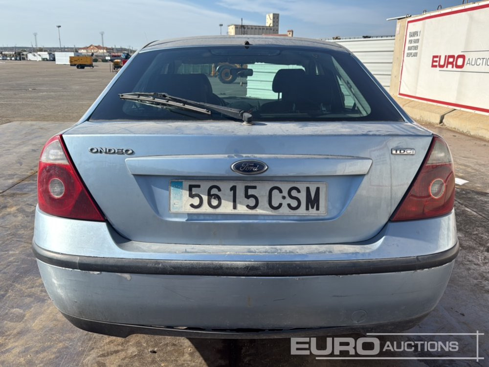 2004 Ford Mondeo - سيارة: صور 4 2004 Ford Mondeo - سيارة: صور 4