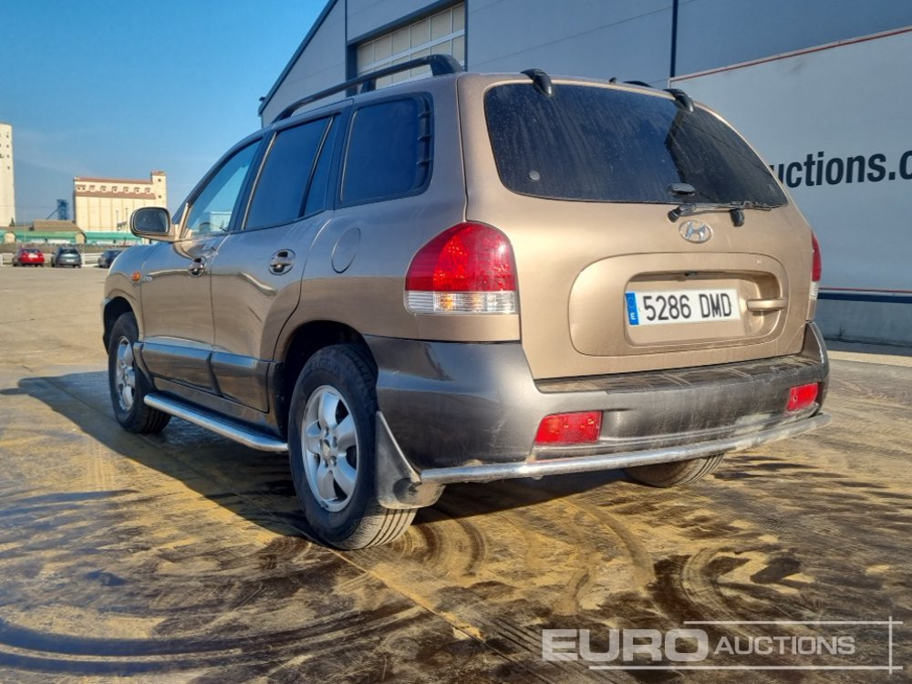 2005 Hyundai Santa Fe - سيارة دفع رباعي: صور 3 2005 Hyundai Santa Fe - سيارة دفع رباعي: صور 3