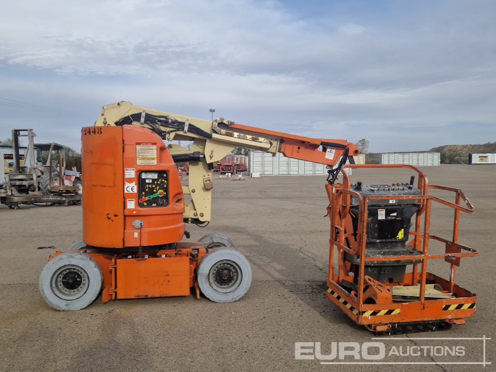 2005 JLG E300AJP - رافعات سلة مفصلية: صور 2 2005 JLG E300AJP - رافعات سلة مفصلية: صور 2