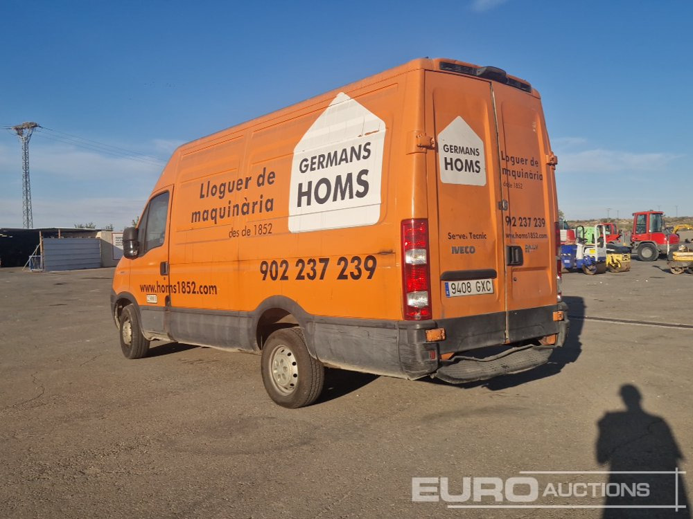 2010 Iveco Daily 35 S14 - فان: صور 3 2010 Iveco Daily 35 S14 - فان: صور 3
