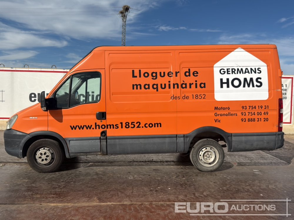 2012 Iveco Daily 35 S14 - فان: صور 2 2012 Iveco Daily 35 S14 - فان: صور 2