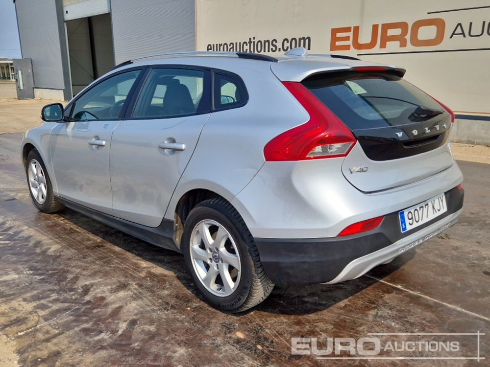 2013 Volvo V40 - سيارة: صور 3 2013 Volvo V40 - سيارة: صور 3