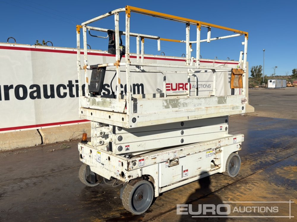 2014 Haulotte Compact 10 - رافعات مقصية: صور 1 2014 Haulotte Compact 10 - رافعات مقصية: صور 1