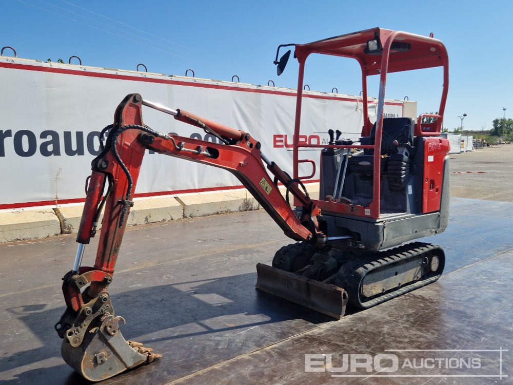 2014 Volvo EC15C - حفارة مصغرة: صور 1 2014 Volvo EC15C - حفارة مصغرة: صور 1