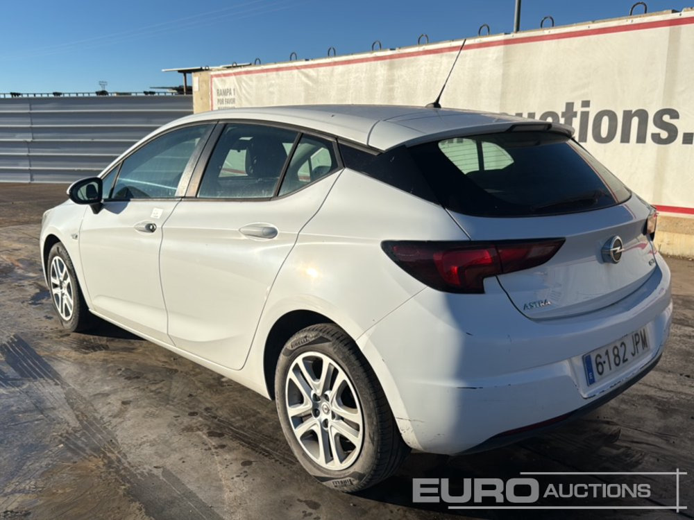 2016 Opel Astra - سيارة: صور 3 2016 Opel Astra - سيارة: صور 3