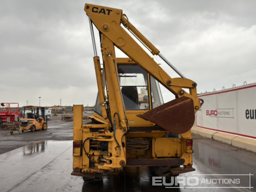 CAT 428 - حفار متعدد الاستخدام: صور 4 CAT 428 - حفار متعدد الاستخدام: صور 4