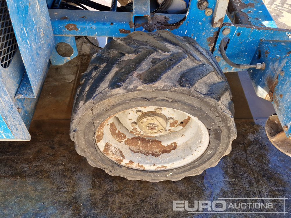 منصات هيدروليكية متنقلة Genie GS-3268RT: صور 12 منصات هيدروليكية متنقلة Genie GS-3268RT: صور 12