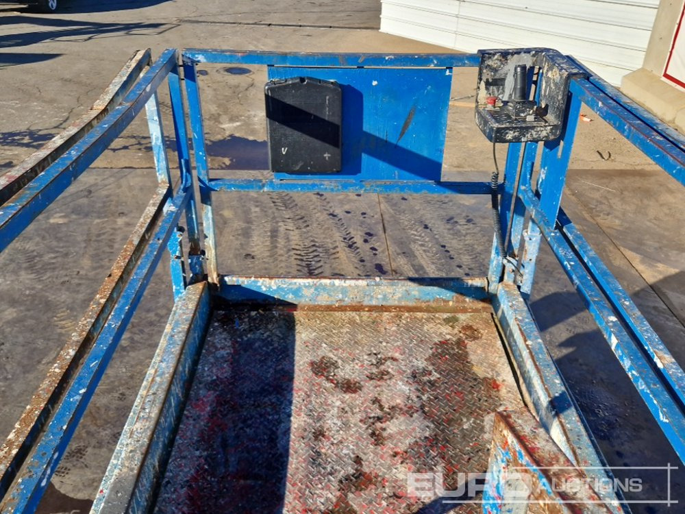 منصات هيدروليكية متنقلة Genie GS-3268RT: صور 20 منصات هيدروليكية متنقلة Genie GS-3268RT: صور 20