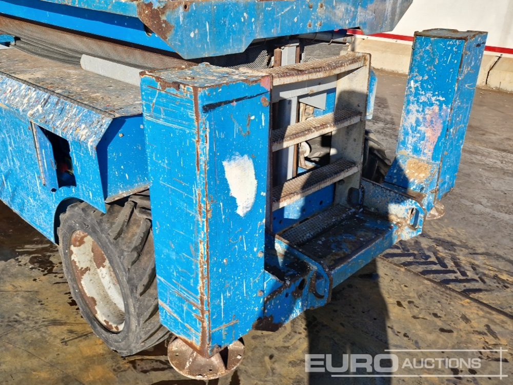 منصات هيدروليكية متنقلة Genie GS-3268RT: صور 17 منصات هيدروليكية متنقلة Genie GS-3268RT: صور 17