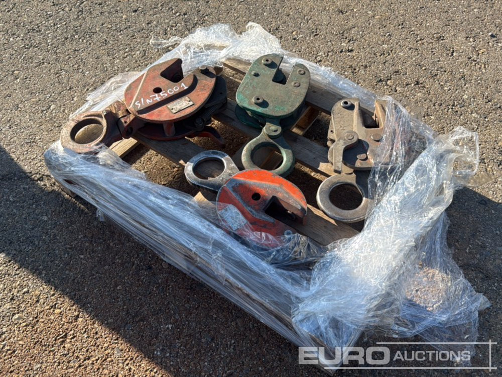 Pallet of Pulleys (4 of) - معدات البناء: صور 2 Pallet of Pulleys (4 of) - معدات البناء: صور 2