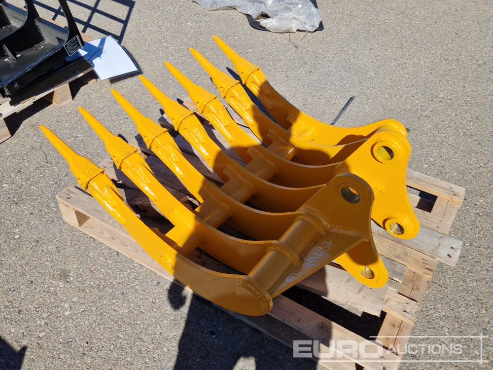 Unused 2025 Captok 32" Rake With Teeth to suit CAT 305 Excavator / Rastrillo para Excavadora CAT 305 - بكت: صور 3 Unused 2025 Captok 32" Rake With Teeth to suit CAT 305 Excavator / Rastrillo para Excavadora CAT 305 - بكت: صور 3