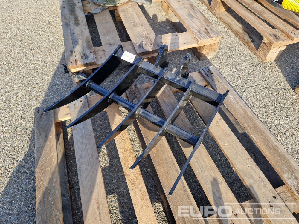 Unused 2025 Captok Rake to suit 1-2 Excavator / Rastrillo para Excavadora 1-2 Toneladas - بكت: صور 2 Unused 2025 Captok Rake to suit 1-2 Excavator / Rastrillo para Excavadora 1-2 Toneladas - بكت: صور 2