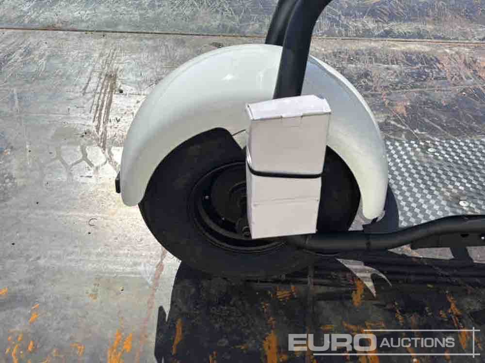 دراجة بخارية Unused City coco Electric Scooter Max Speed 40km/h, Autonomy 45km / Scooter Eléctrico: صور 10
