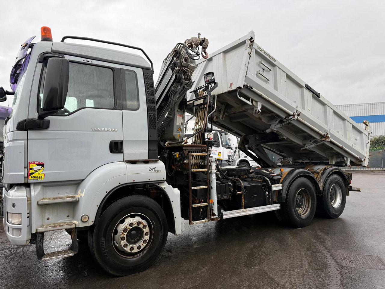Camion porteur grue bi-benne MAN TGS 26.320 AB-504-HR - قلابات, شاحنة كرين: صور 4 Camion porteur grue bi-benne MAN TGS 26.320 AB-504-HR - قلابات, شاحنة كرين: صور 4