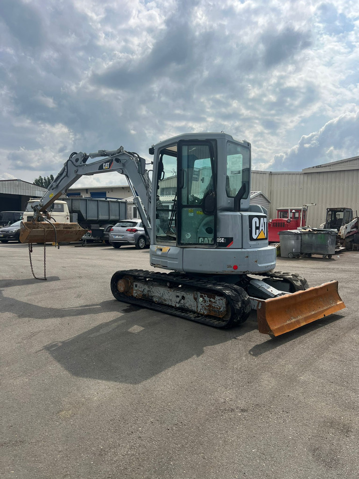 Mini-pelle Caterpillar 305E2 - حفارة مصغرة: صور 3 Mini-pelle Caterpillar 305E2 - حفارة مصغرة: صور 3