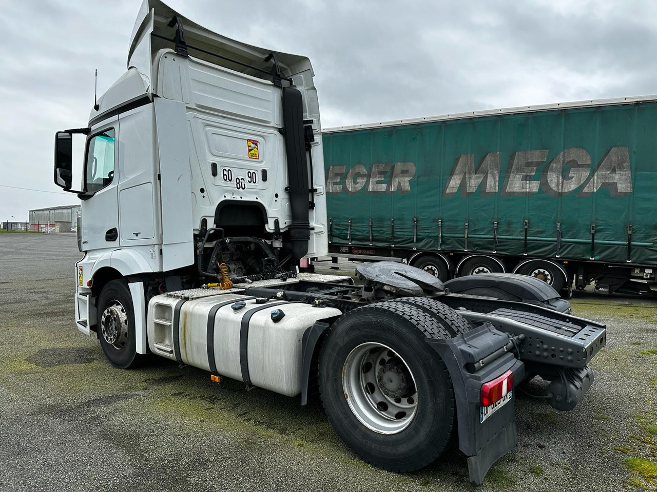 Tracteur routier Mercedes-Benz Actros 1845 DP-625-GR - شاحنة جرار: صور 5 Tracteur routier Mercedes-Benz Actros 1845 DP-625-GR - شاحنة جرار: صور 5