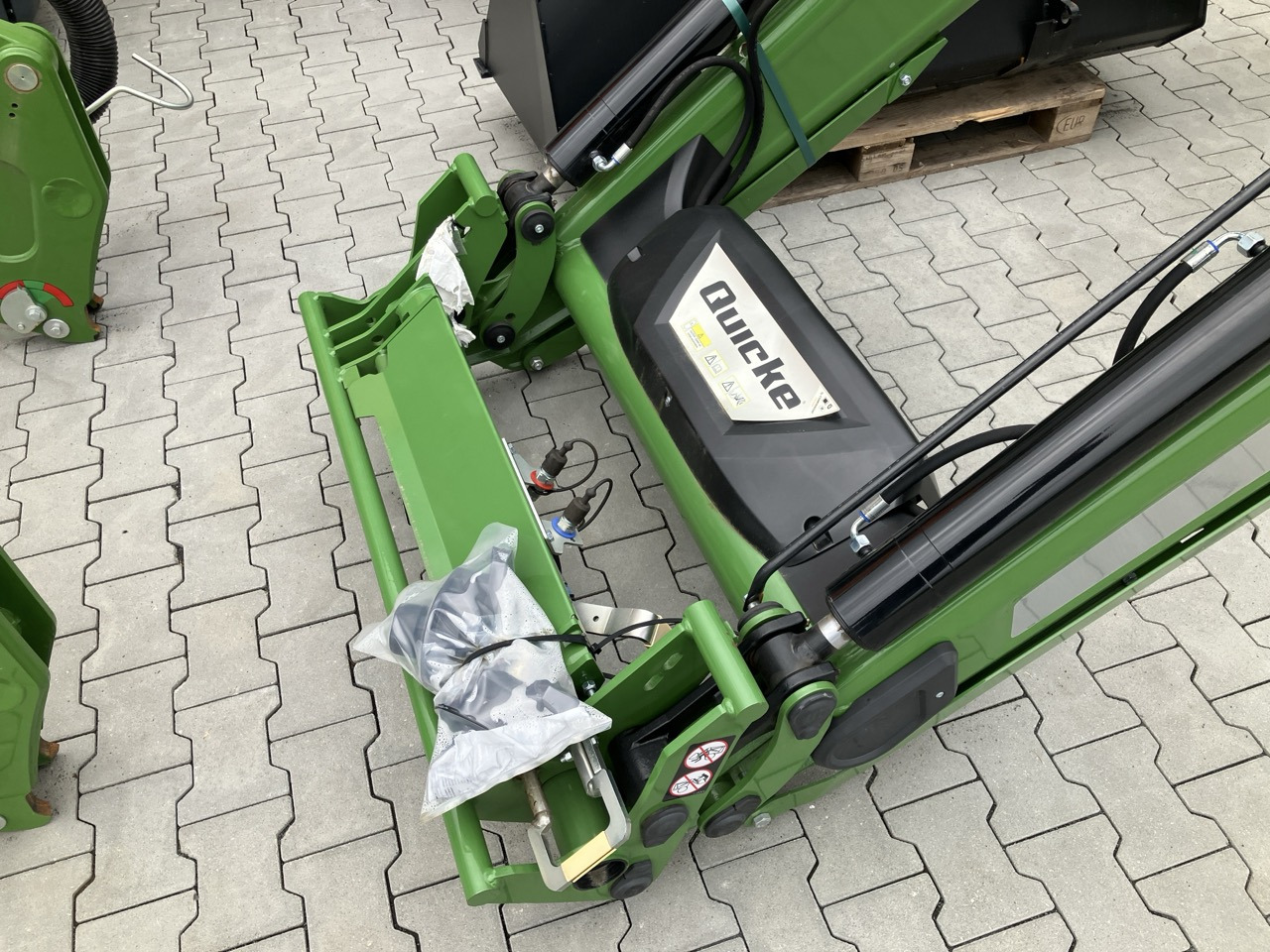 Alö Frontlader Q5 LDM EURO - لوادر وحفارات أمامية: صور 3 Alö Frontlader Q5 LDM EURO - لوادر وحفارات أمامية: صور 3