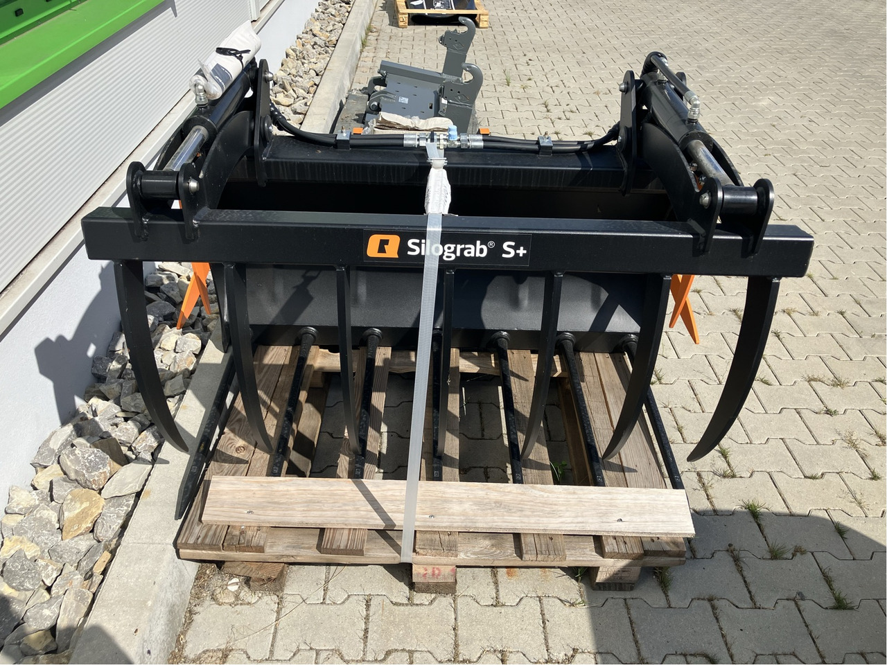 Alö SILOGRAB S 130 BOH M16 S/L - لوادر وحفارات أمامية: صور 1 Alö SILOGRAB S 130 BOH M16 S/L - لوادر وحفارات أمامية: صور 1