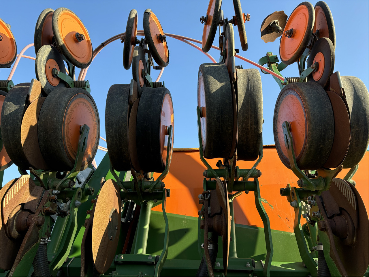 Amazone EDX 6000-T - معدات بذار: صور 2 Amazone EDX 6000-T - معدات بذار: صور 2