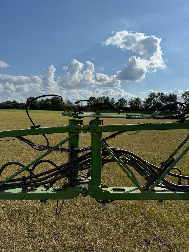 Amazone Panthera 4502 - آلة الرش ذاتية الحركة: صور 3 Amazone Panthera 4502 - آلة الرش ذاتية الحركة: صور 3