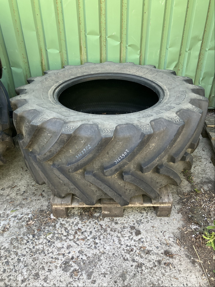 BKT 540/65R30 - الإطارات والجنوط: صور 1 BKT 540/65R30 - الإطارات والجنوط: صور 1