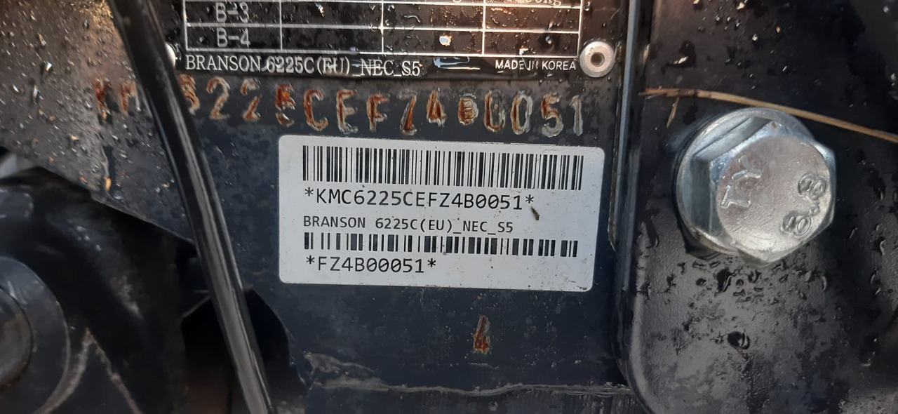 Branson 6225C - جرار: صور 2 Branson 6225C - جرار: صور 2