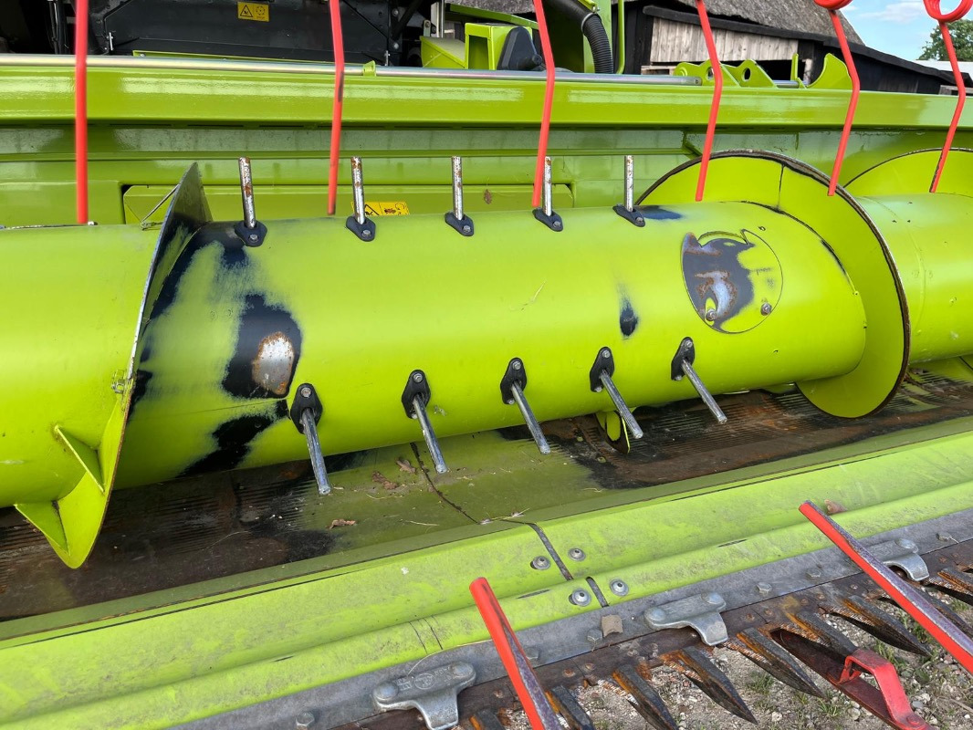 حصادة شاملة CLAAS Avero 240: صور 12