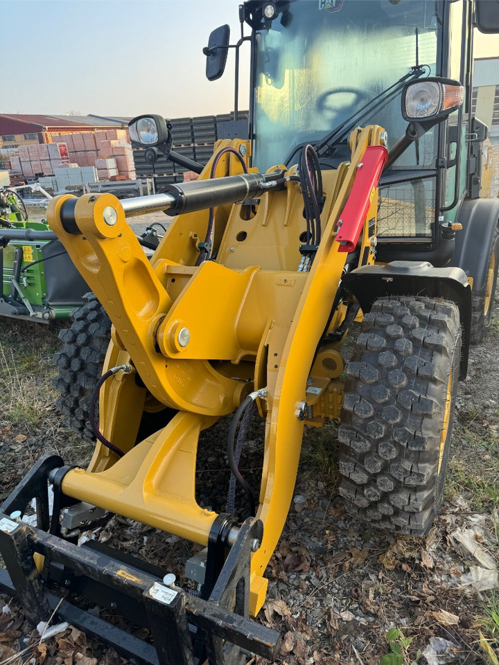 Caterpillar 906 - اللودر بعجل: صور 2 Caterpillar 906 - اللودر بعجل: صور 2