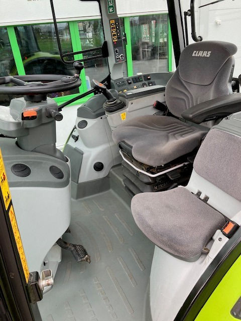 Claas Arion 460 - جرار: صور 4 Claas Arion 460 - جرار: صور 4