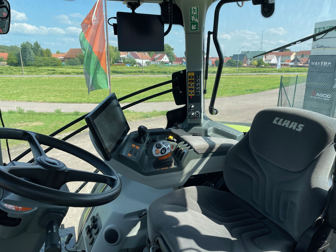 Claas Axion 870 CMATIC - جرار: صور 4 Claas Axion 870 CMATIC - جرار: صور 4