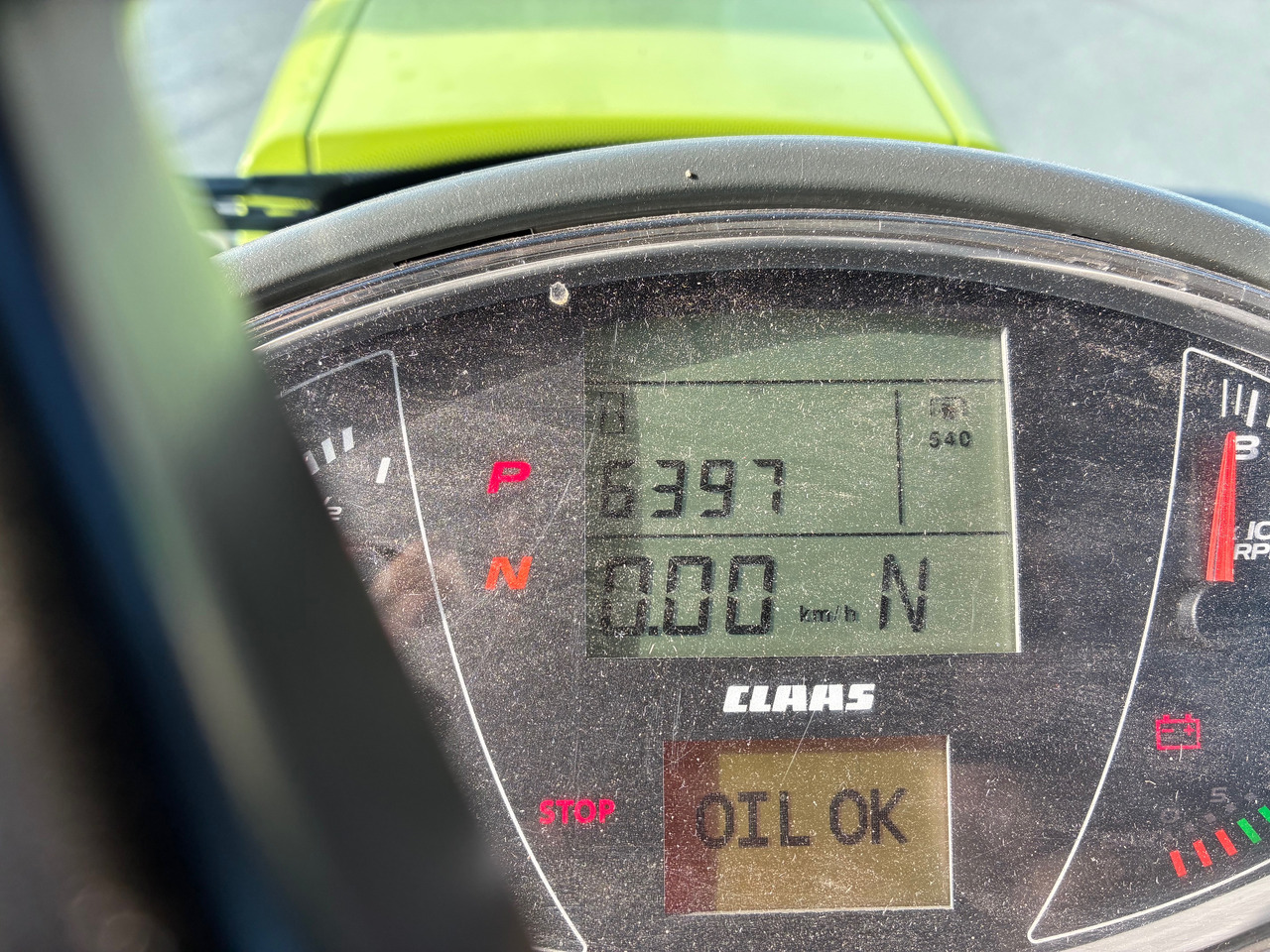 Claas Axion 870 - جرار: صور 2 Claas Axion 870 - جرار: صور 2