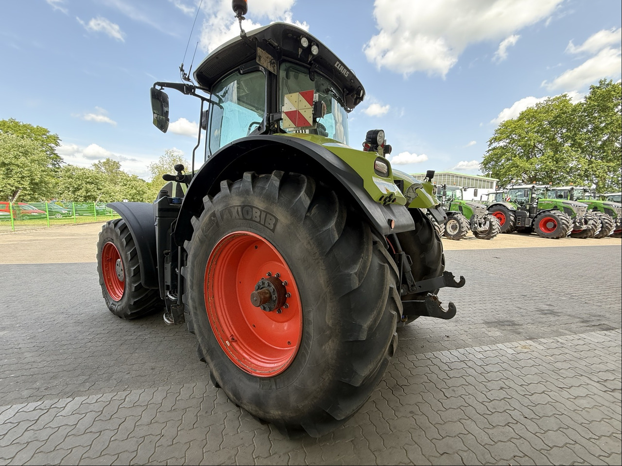 جرار Claas Axion 960: صور 7