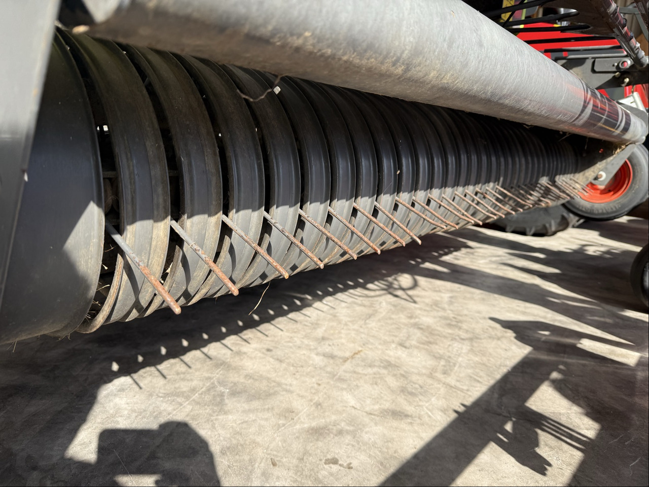 Claas Rollant 375 RC - معدات القش: صور 3 Claas Rollant 375 RC - معدات القش: صور 3